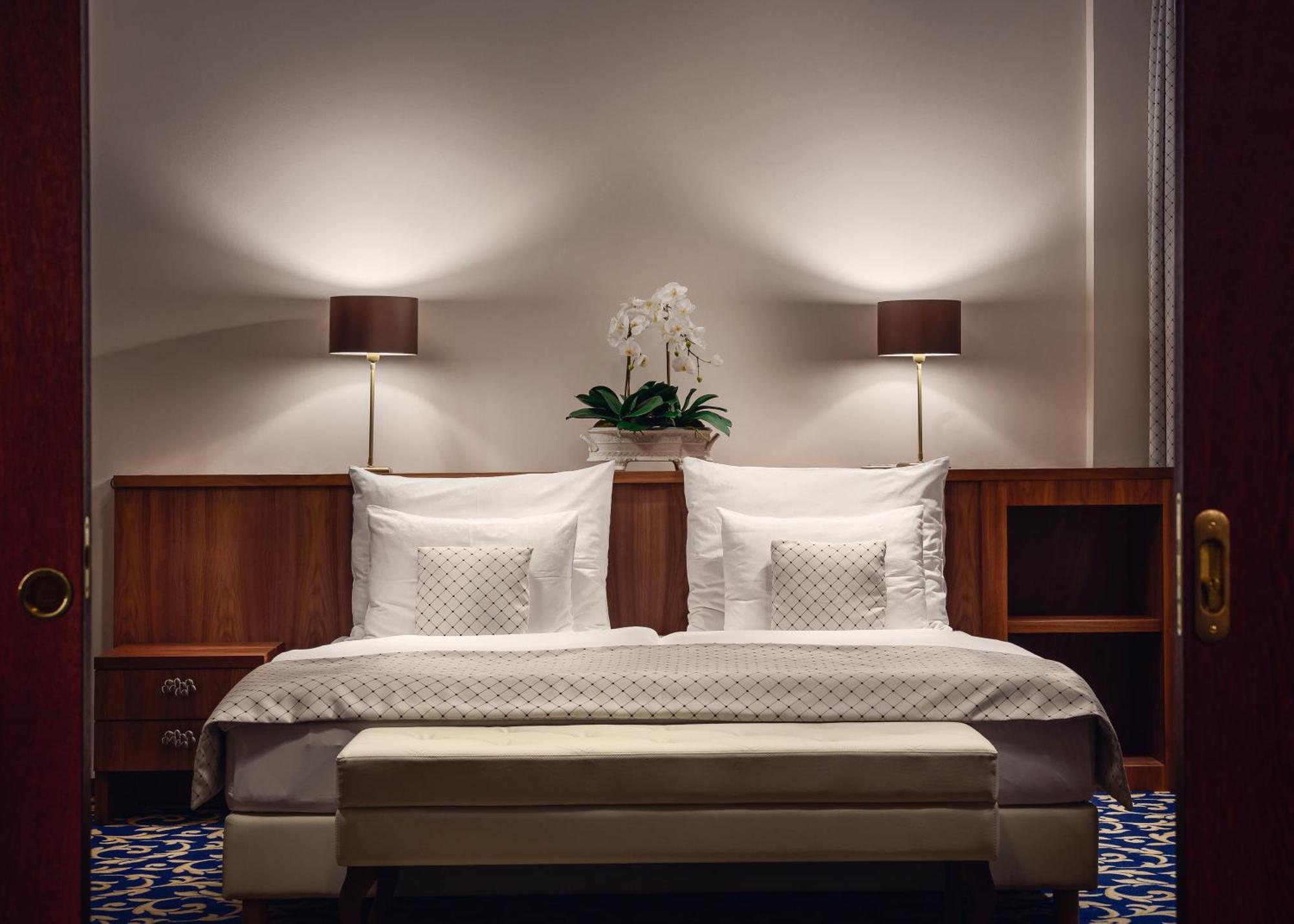 Grandhotel Nabokov Marianske Lazne Bagian luar foto