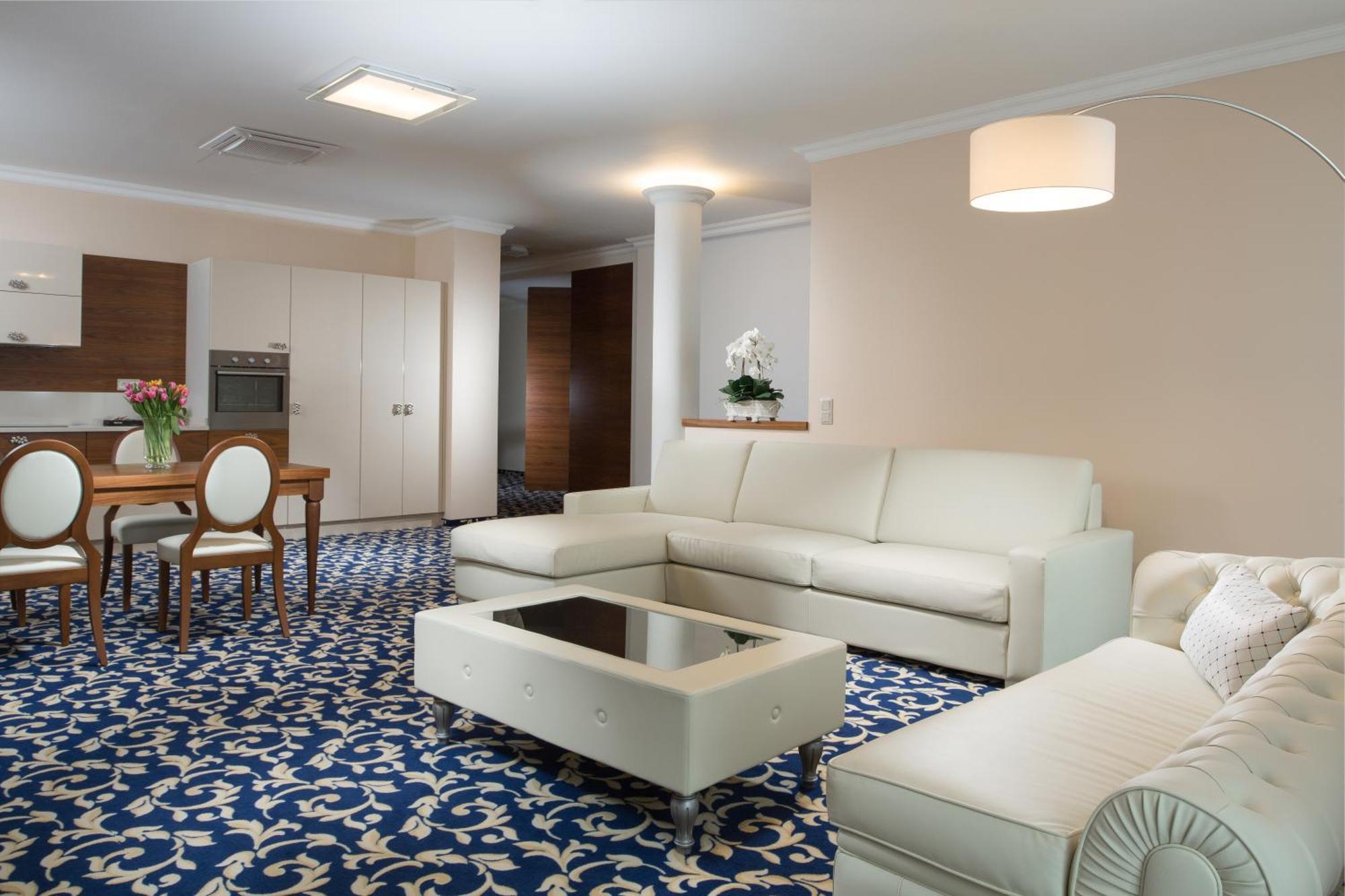 Grandhotel Nabokov Marianske Lazne Bagian luar foto
